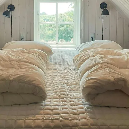 Σπίτι διακοπών Idyllic Thatched On The Ridge Between Sea Areas