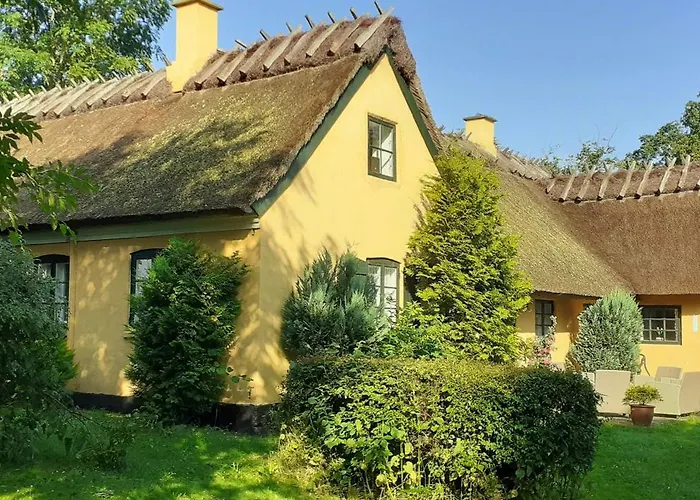 Idyllic Thatched On The Ridge Between Sea Areas Holiday home